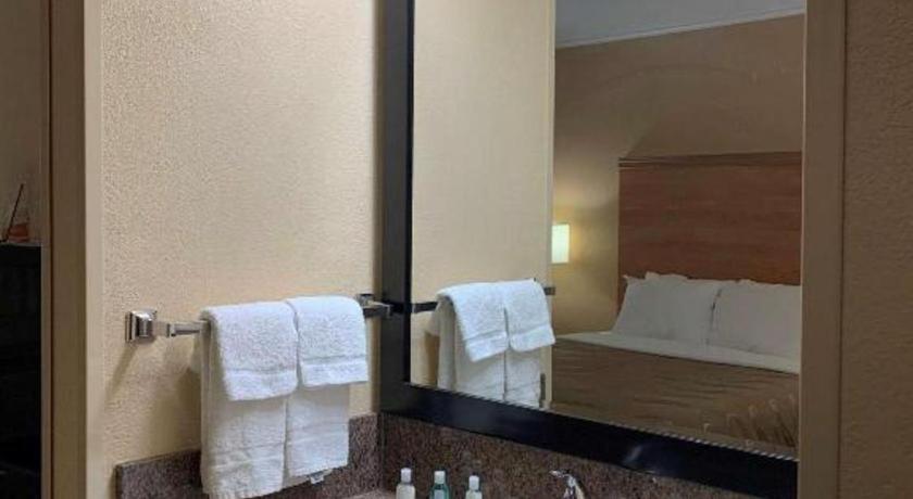 Quality Inn Ottawa Near Starved Rock State Park Esterno foto